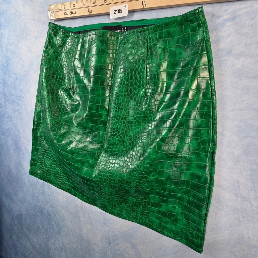PrettyLittleThing Green Faux Crocodile Embossed Mini Skirt Womens Sz4 High‎ Rise